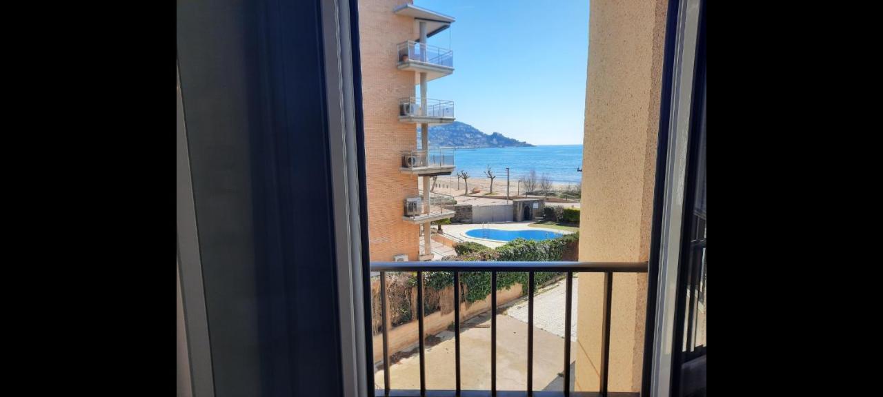 Castell Joncar,30 M De La Playa, 1Era Linea De Mar, Vista Al Mar Διαμέρισμα Ρόζες Εξωτερικό φωτογραφία